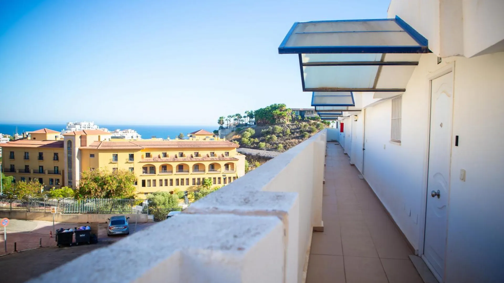 Apartamento Benalhome - Tu Hogar Con Terraza Y Ducha Exterior Benalmádena España