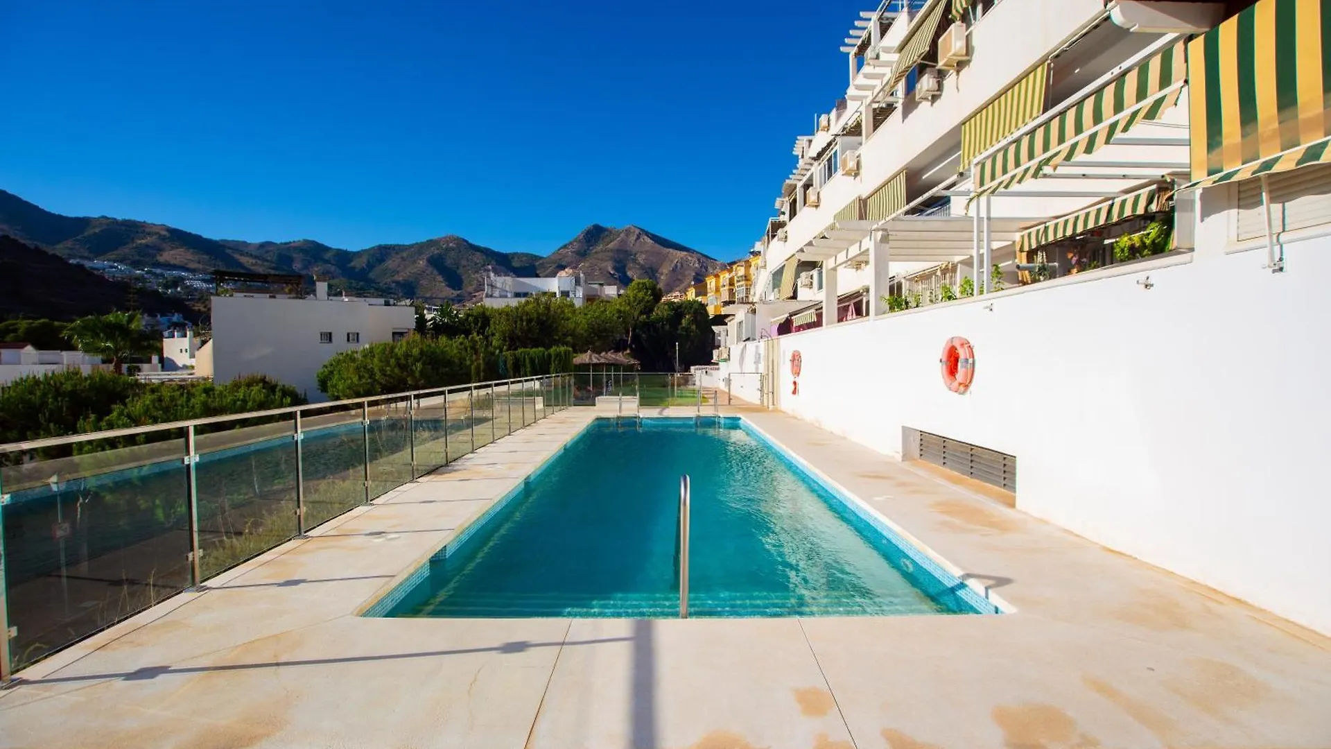 Benalhome - Tu Hogar Con Terraza Y Ducha Exterior Benalmádena 0*,  Spanien